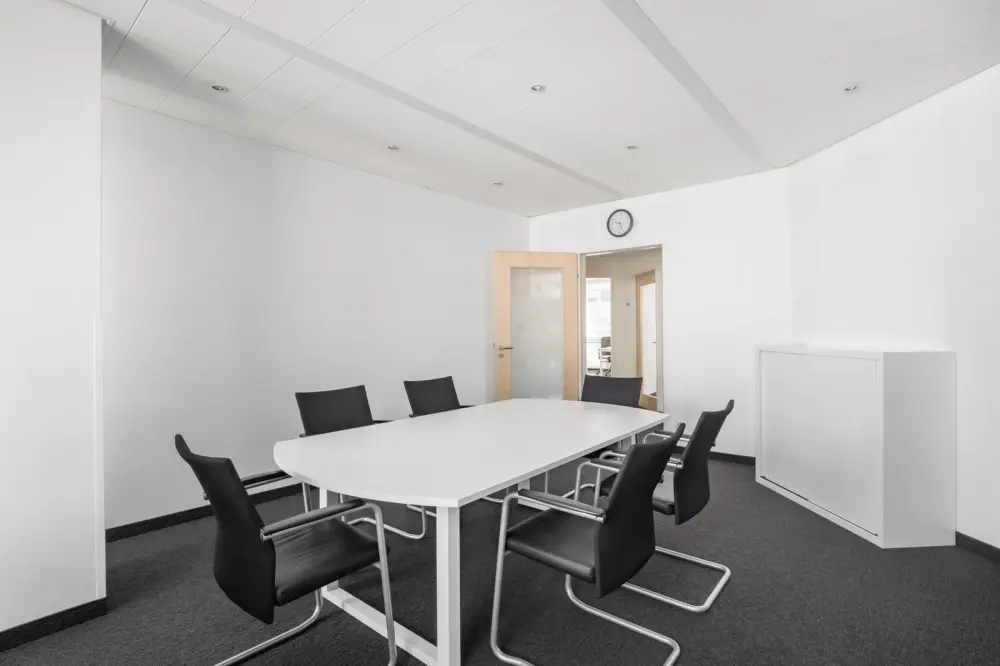 Room CM 02 — Regus Bratislava, OC Central
