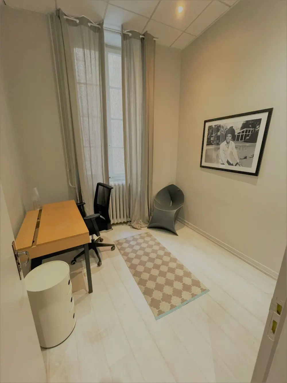 Bureau tout équipé 1 poste Lyon 1er — Workoon