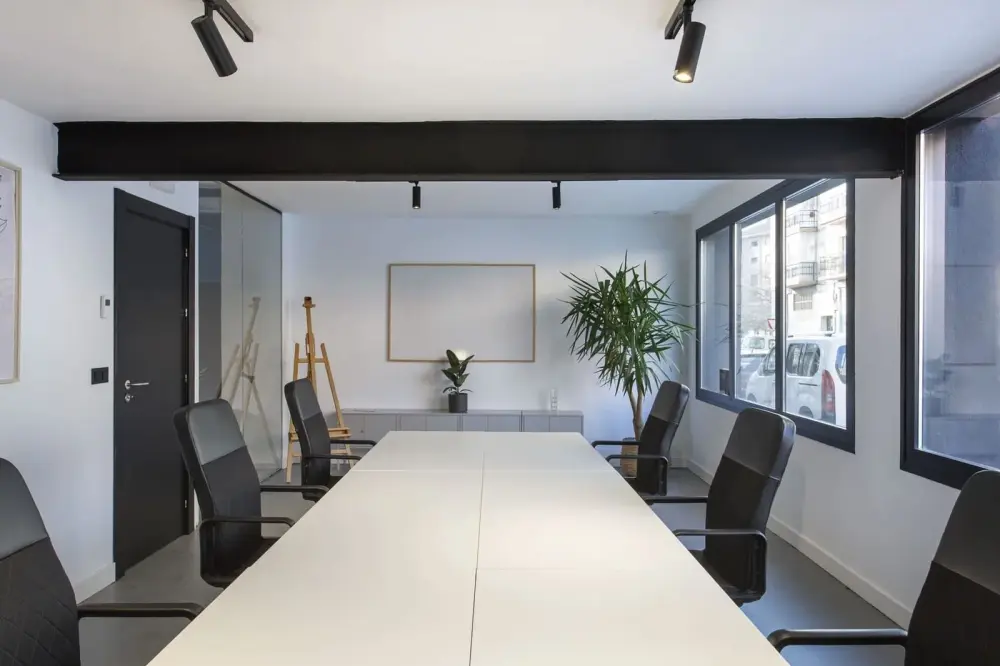 Sala de Reunion — Miso Coworking Calle Uztarroz 16