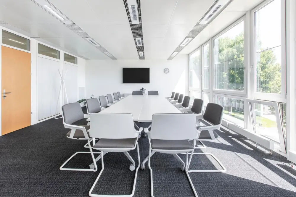 Room Venuša — Regus Bratislava, Nivy Tower
