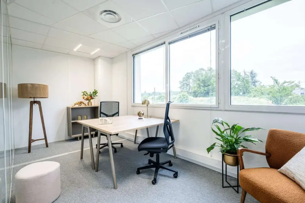 Bureau privatif B16 — B'CoWorker Bruz