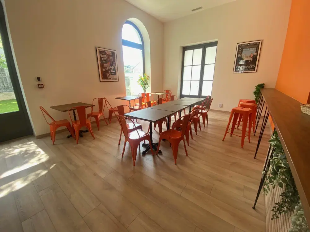 Coworking – Espaces communs — La Gare Coworking Aix