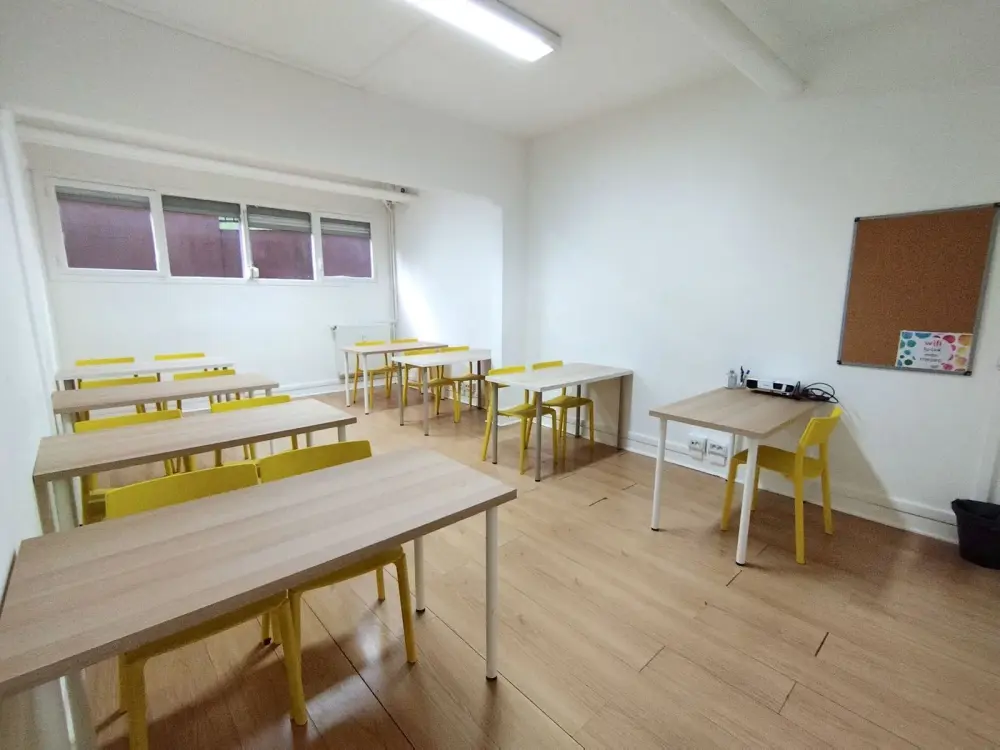 SALLE DE FORMATION - MILAN — Facility Center