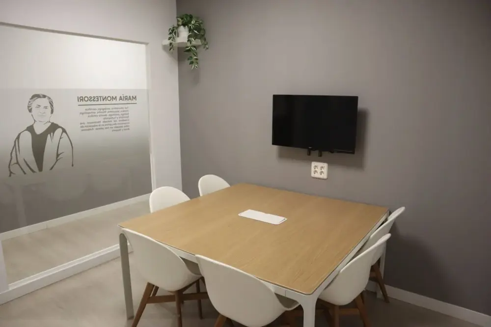 Sala de Reunion 1 & 2 — Cink Coworking Manoteras