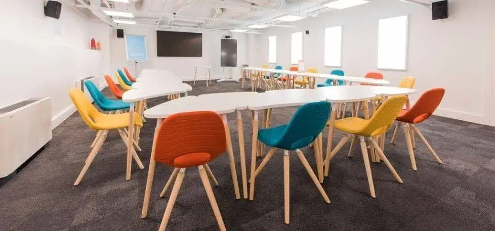 Salle Hossegor — Multiburo Paris 15 Gare Montparnasse