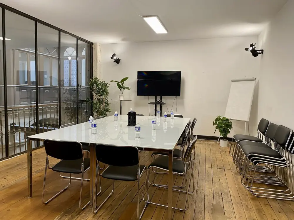 Salle de conference — Garogo