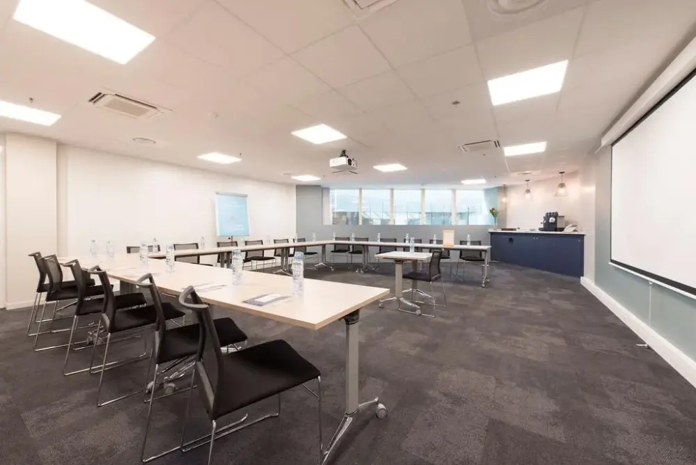 Salle Rochefort — Multiburo Paris 15 Gare Montparnasse