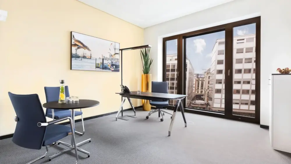 Private office for 3 persons — Contora Office Solutions - Hamburg Alter Wall