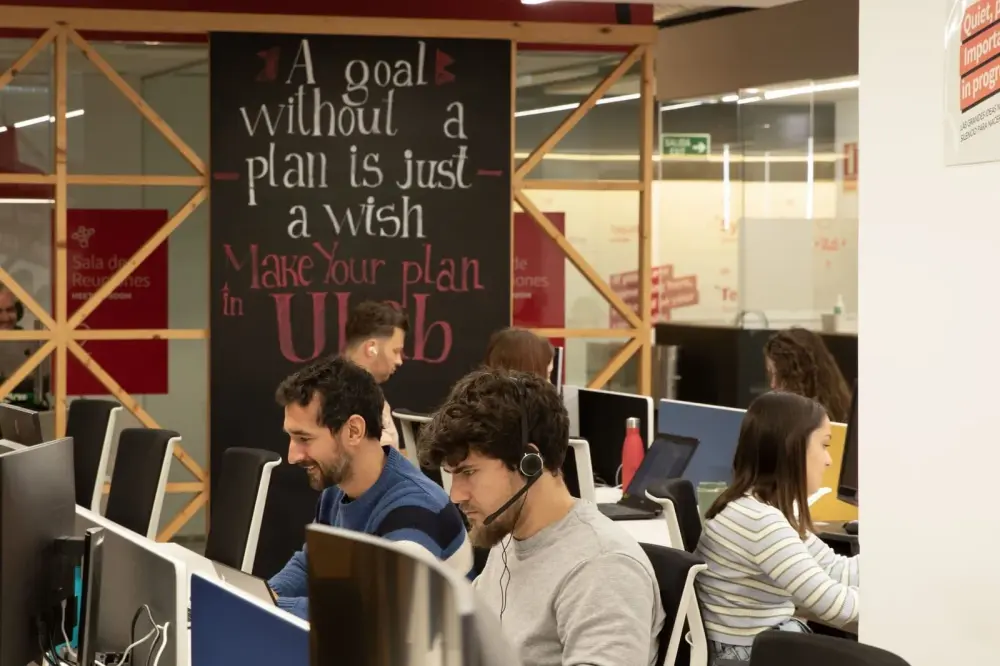 Bono 25 horas por semana / pago mensual — ULab Ideas Meeting Point