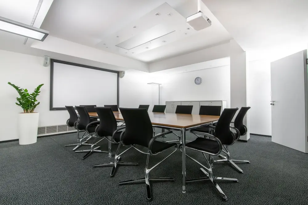 Room Opal — Regus Herzeliya, Reit 1 House