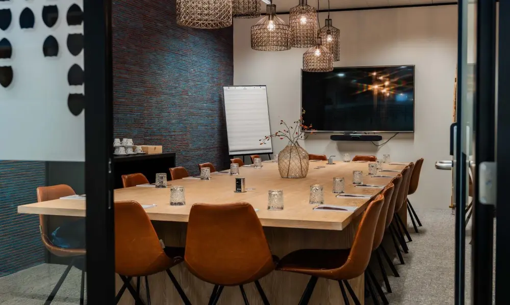 Meeting Room 1 - Rise — Tribes Brussels Central Station