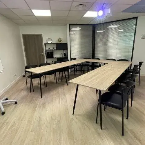Salle de réunion — Pentone