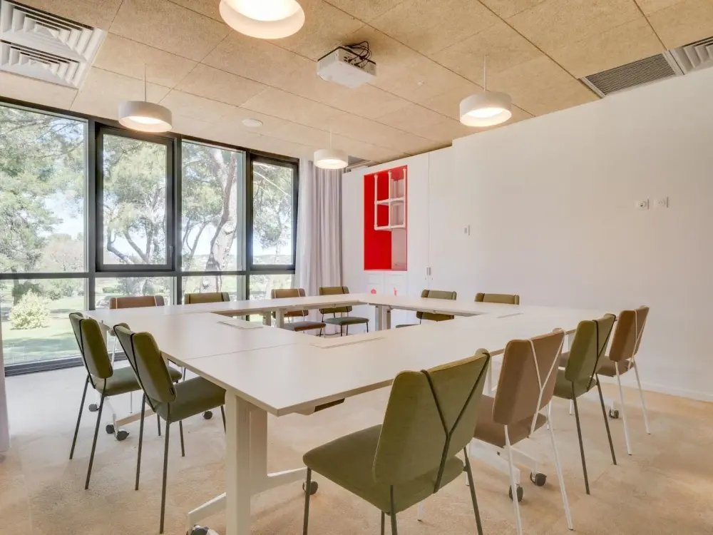 Salle Titane — Newton Offices Golf des Milles