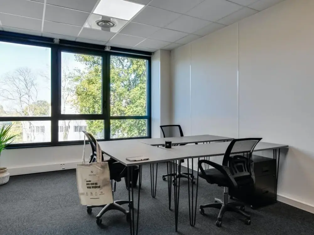 Bureau privatif 2 personnes — Bureaux & Co Cesson-Sévigné