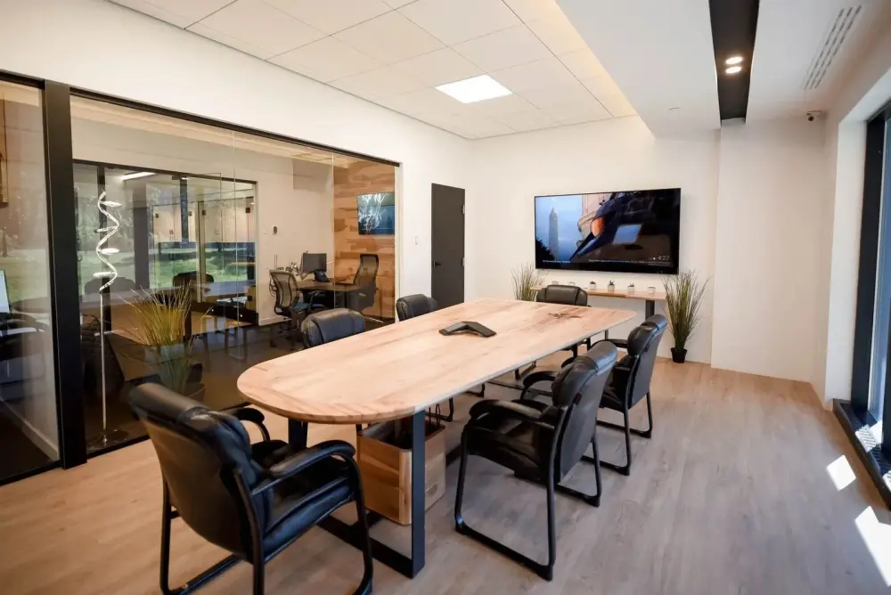 Meeting Room — 2727 Coworking
