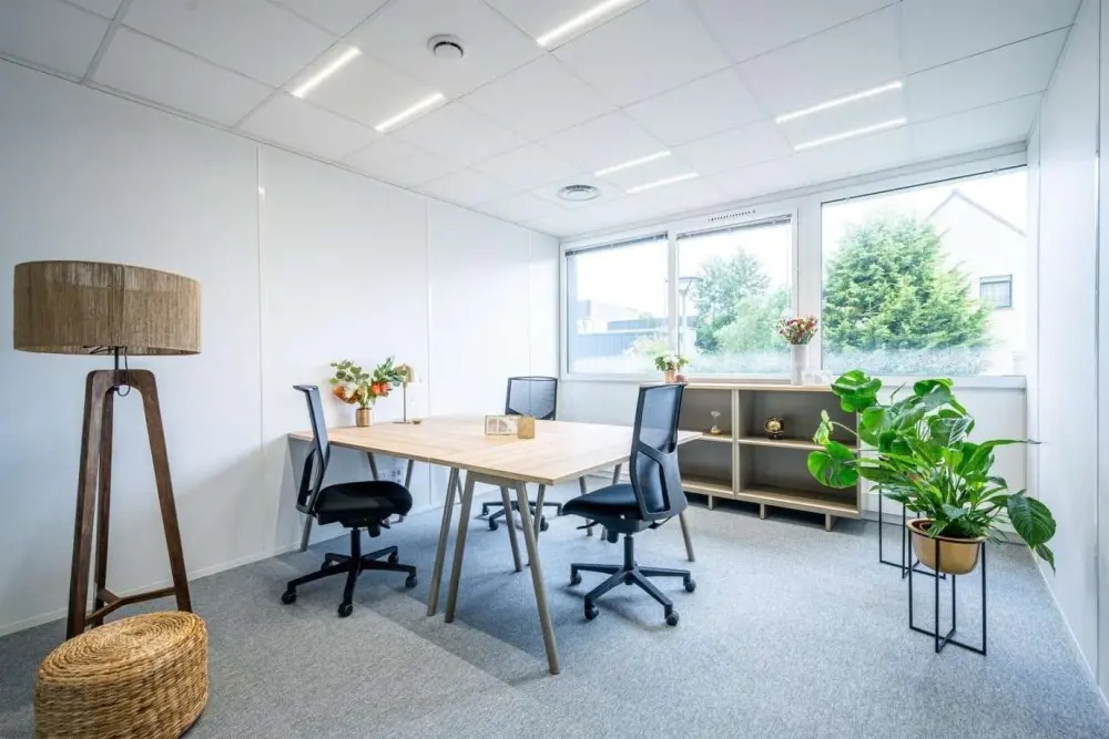 Bureau privatif B21 — B'CoWorker Bruz