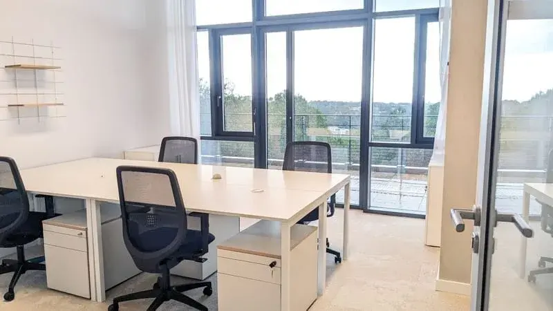 Accès Bureau privatif 3 personnes — Newton Offices Sophia Antipolis