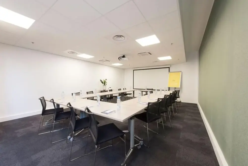 Salle Cognac — Multiburo Paris 15 Gare Montparnasse