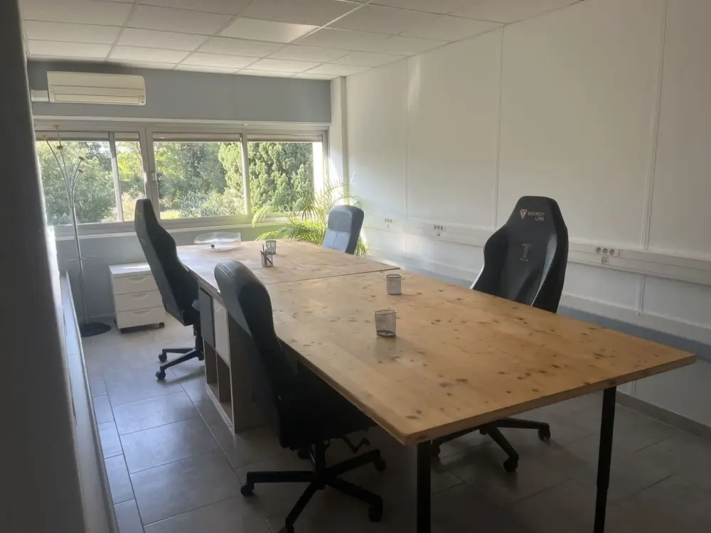 Bureau en coworking — UBAS