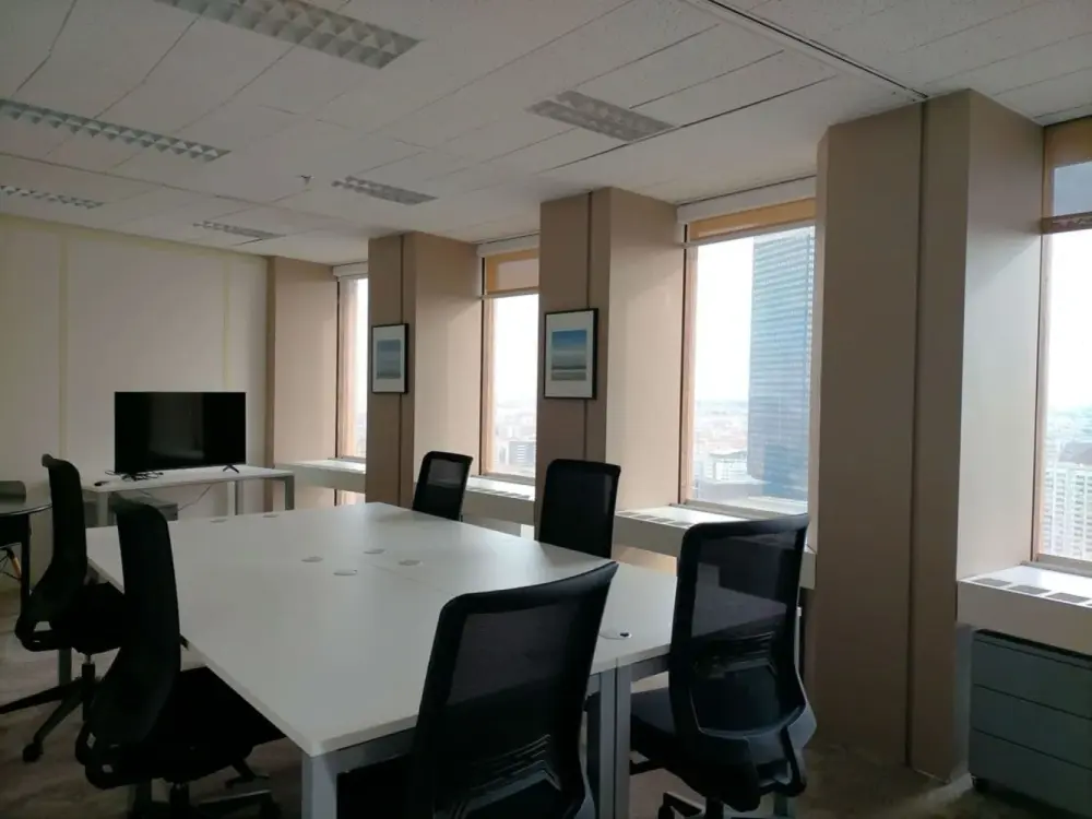 Bureau privatif 5 personnes — Buro Club Lyon Part Dieu
