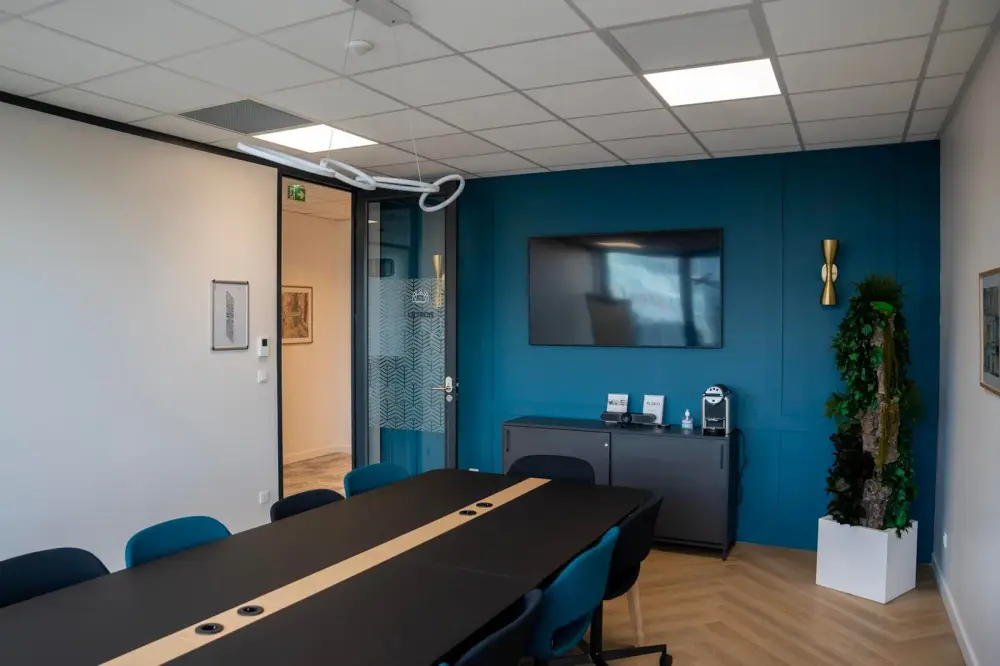 Salle 10 Personnes — Flex-O Nice Aéroport