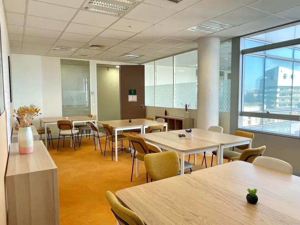 Salle New-York 24 personnes — Work & Share Saint-Denis Pleyel
