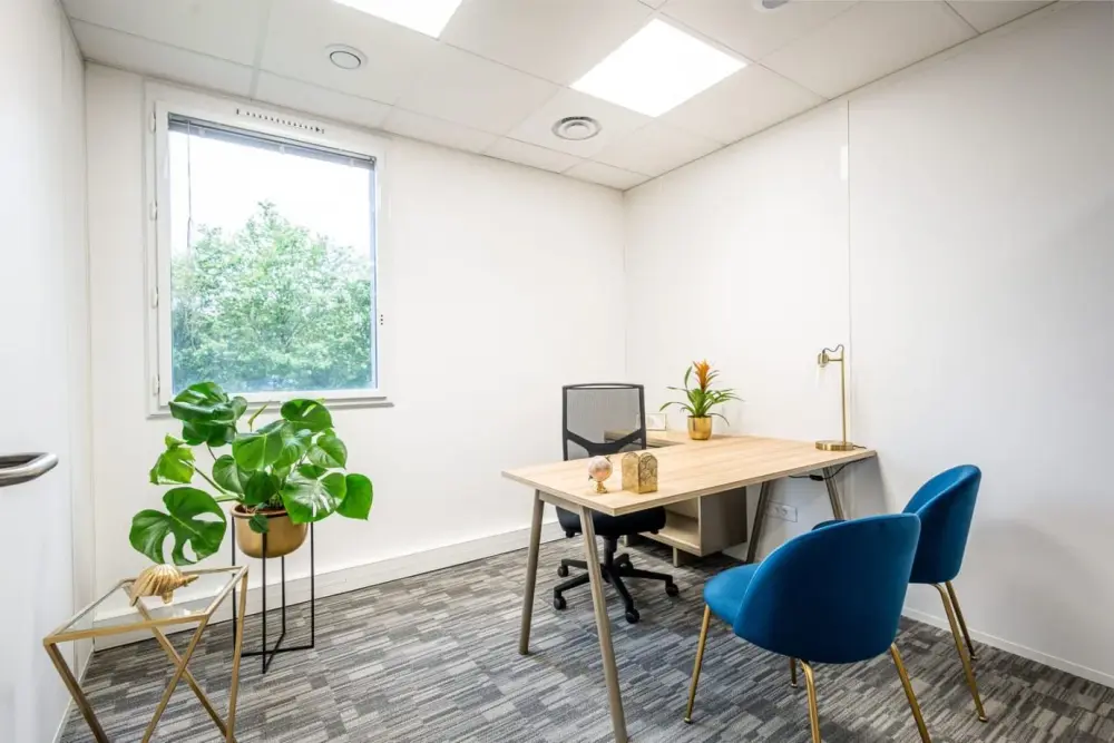 Bureau privatif B05 — B'CoWorker Bruz