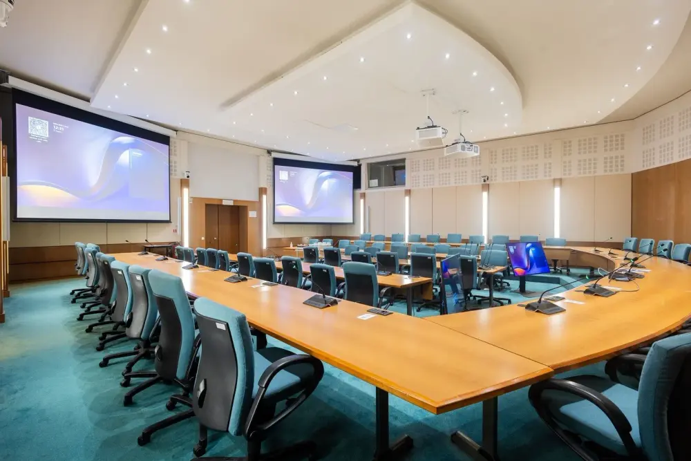 Salle de réunion 1 — Conseil central de l'économie - Joyeuse Entrée