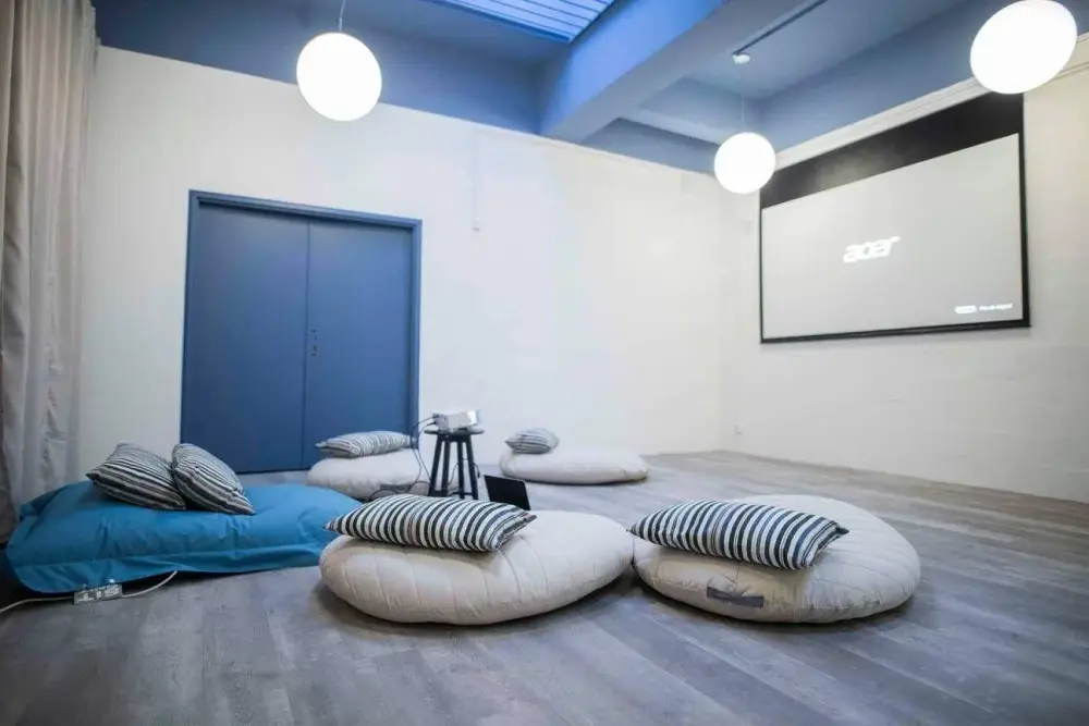 Salle Club Zen — Work & Share Clichy