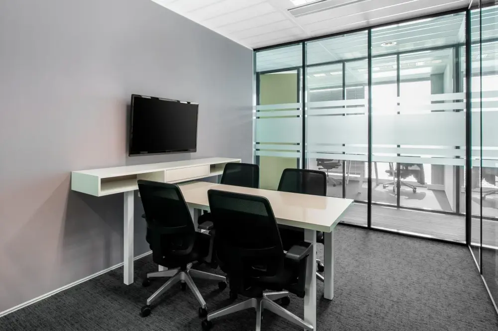 Sala MR03 — Spaces WALLISELLEN, Spaces R2 Tower
