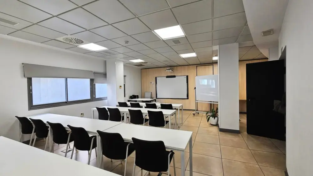 Sala de Formación 1 — Inn Offices Cartuja