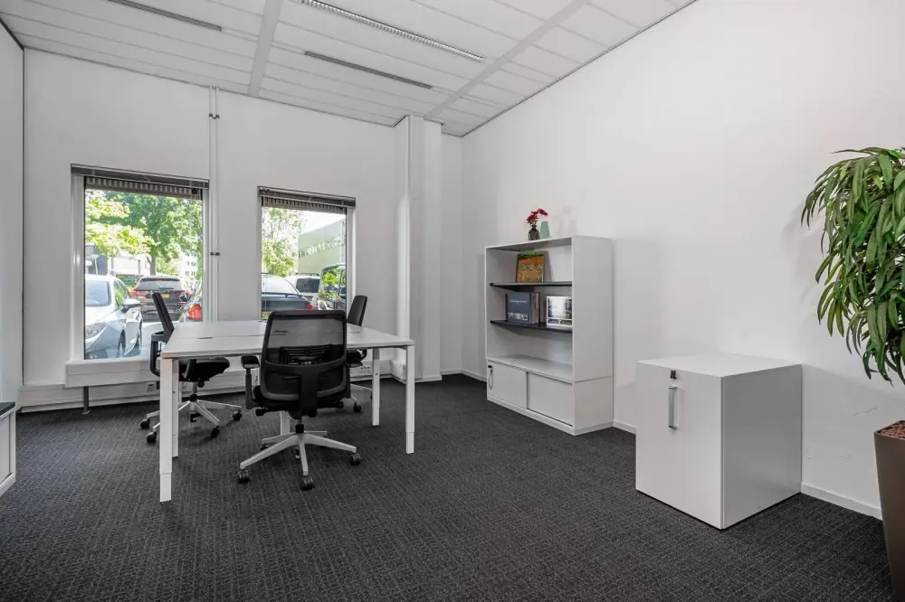 Day office — Regus KAMPALA, Course View Towers