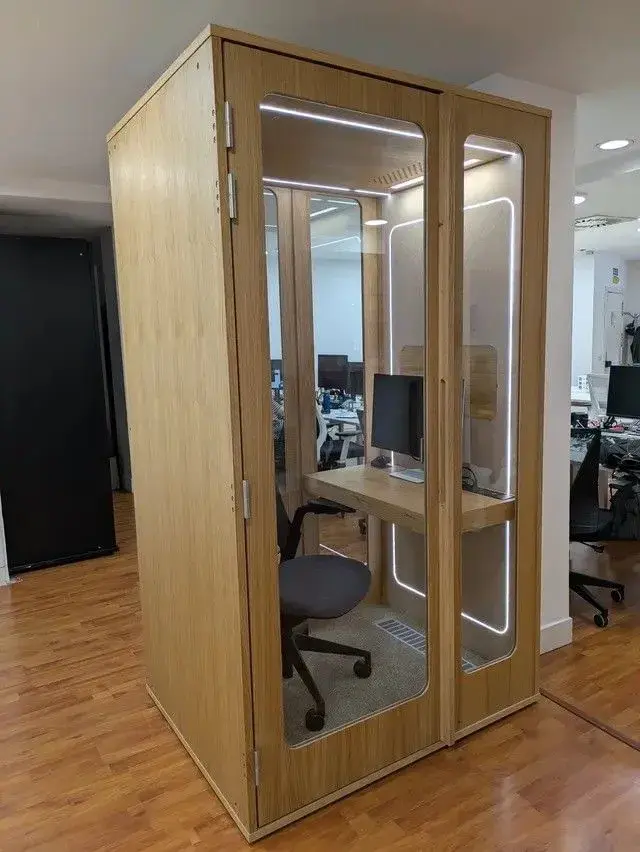 Cabina Haven — LIVINK Coworking