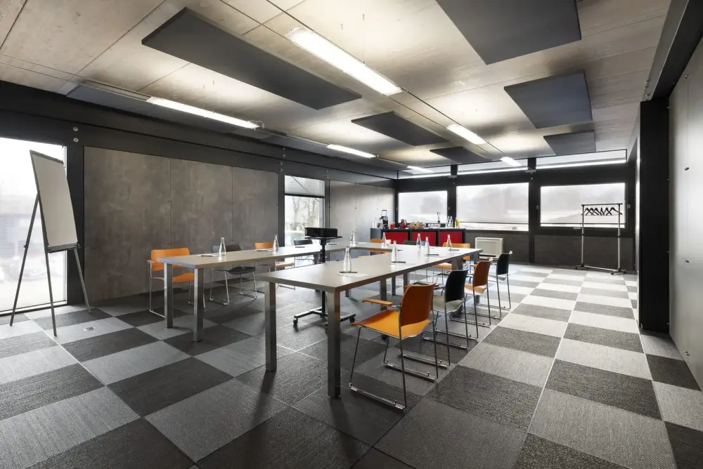 Salle Roger Menetrey 60 m² — Espace 55