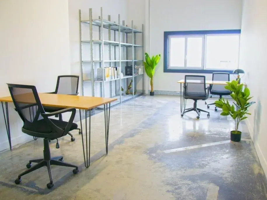 Bureau privatif 2 personnes — Bureaux & Co Lattes
