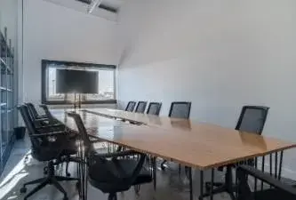 Bureau d'équipe (10 personnes) — Bureaux & Co Lattes