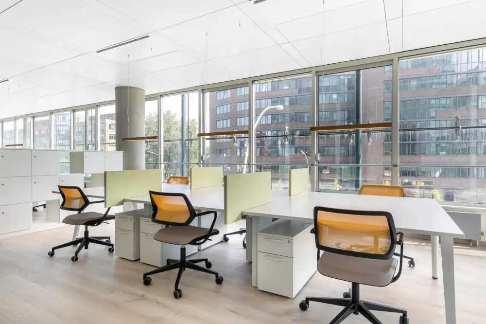 Coworking day pass — Regus MOSCOW, Lesnaya Plaza