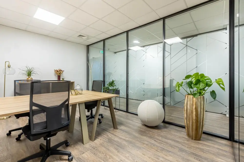 Bureau B14 / 4 postes — B’CoWorker Villers-lès-Nancy