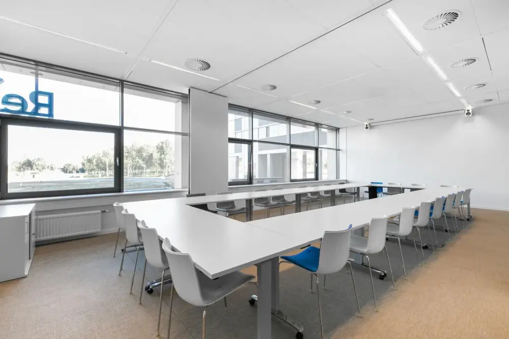 Salle Louvre — Regus BEIRUT, Mathaf