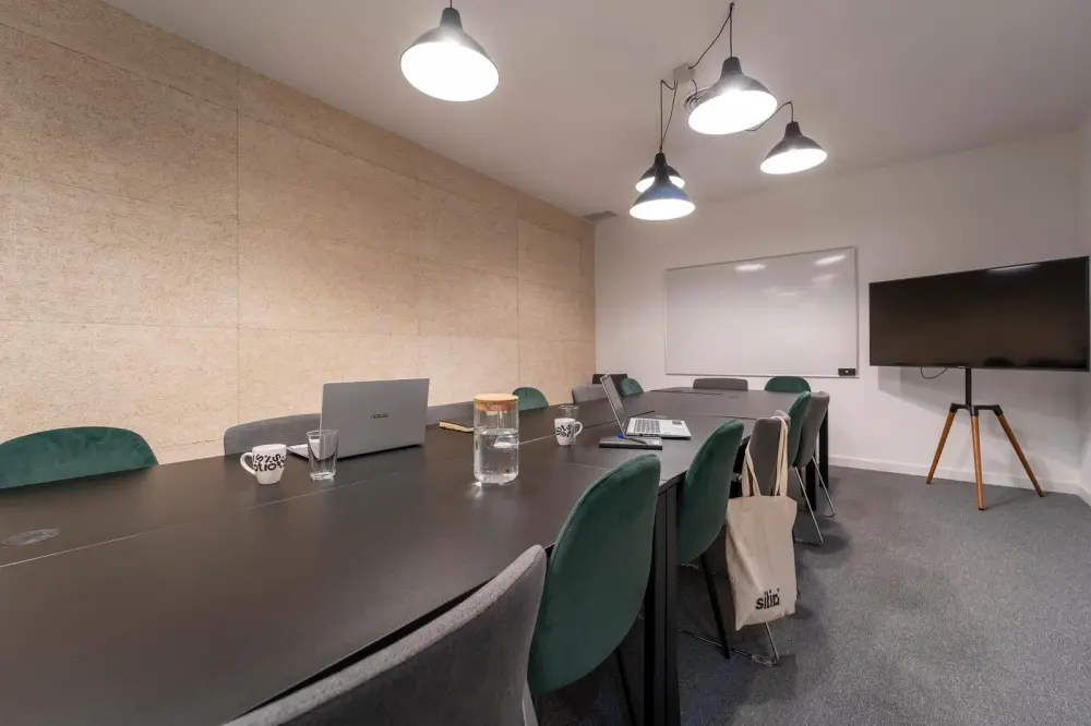 Meeting room 2 - 16 pax — Sitio Work Fintech House