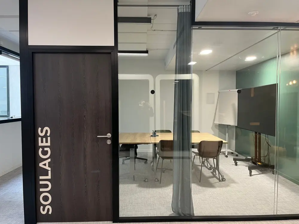Salle de réunion Soulages — Mitwit Paris 14 Porte d'Orléans