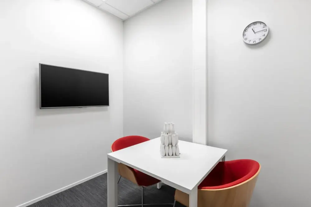 Room CM Preslav — Regus SOFIA, Parliament (EUR)
