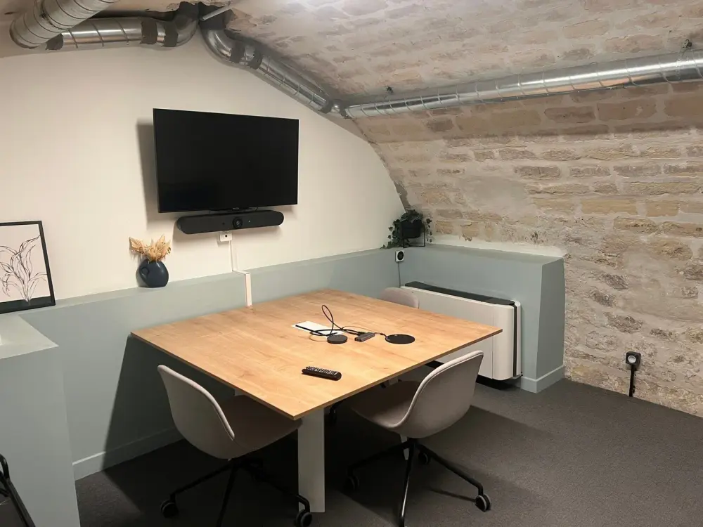 Salle L'Ecole Comestible — Morning Cadet