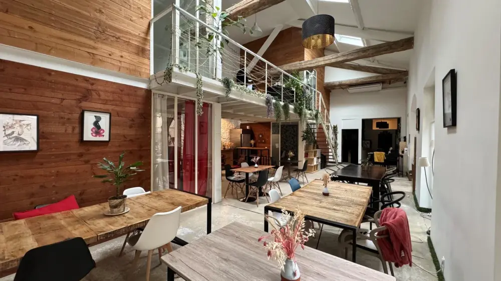 Bureau Nomade — La Fabrik Coworking
