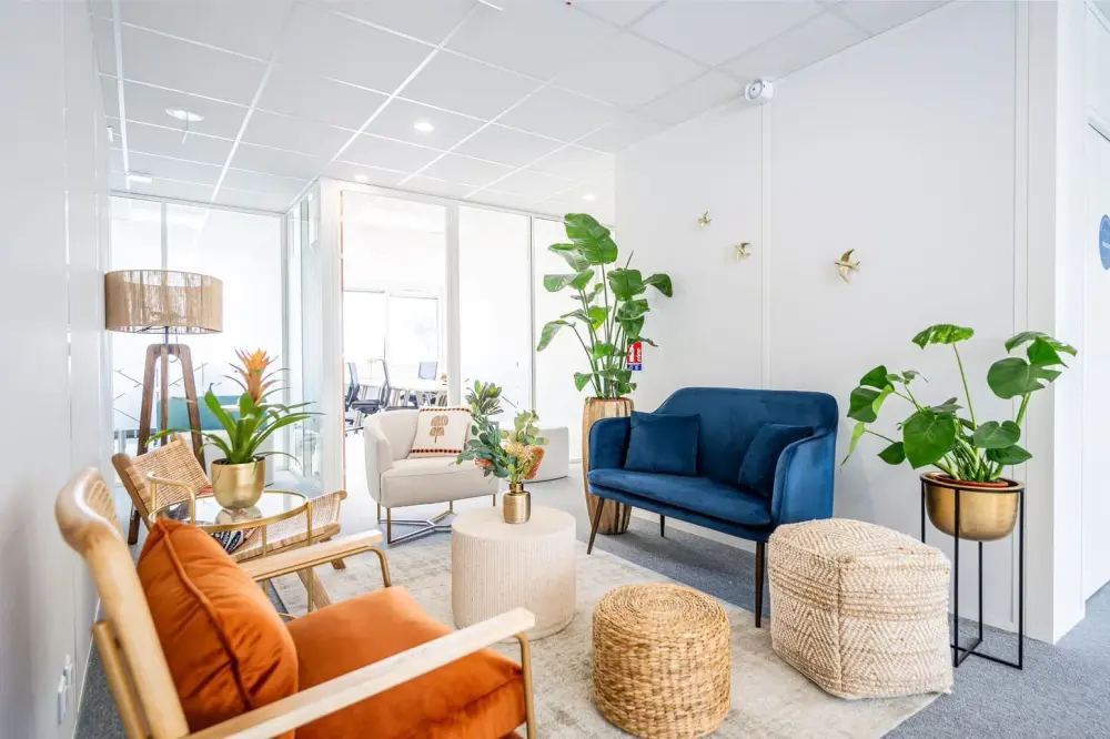 Salle de réunion B30 — B'CoWorker Bruz