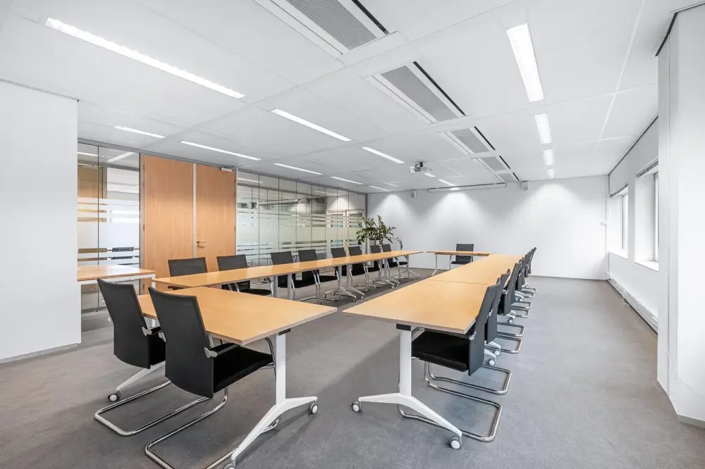 Room Yeovil — Regus BRISTOL, Aztec West