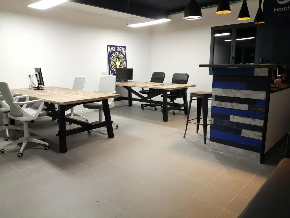 Salle de réunion privative — Morphoburo La Ciotat