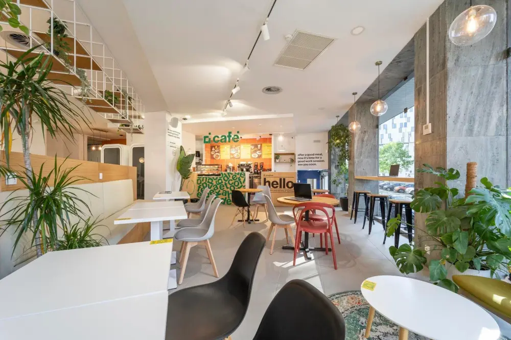 Hot Desk — Sitio Work Fintech House