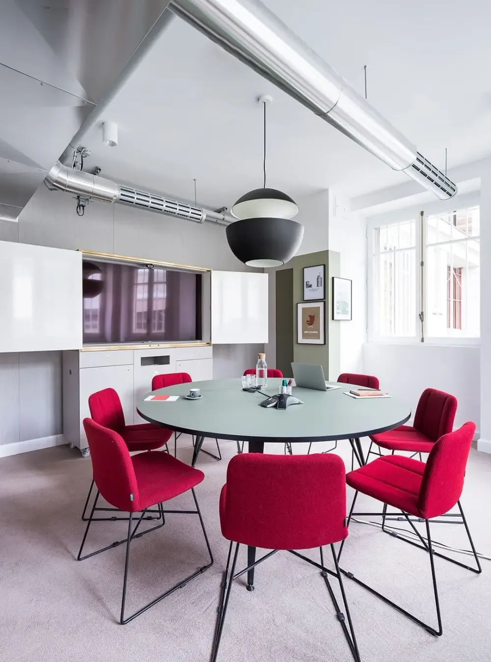Salle Cologne — Deskopolitan Voltaire