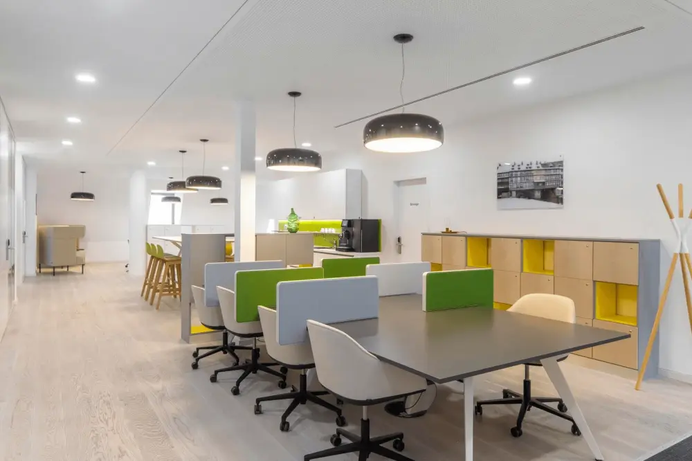 Coworking day pass — Regus TAIPEI, Hsin Ji